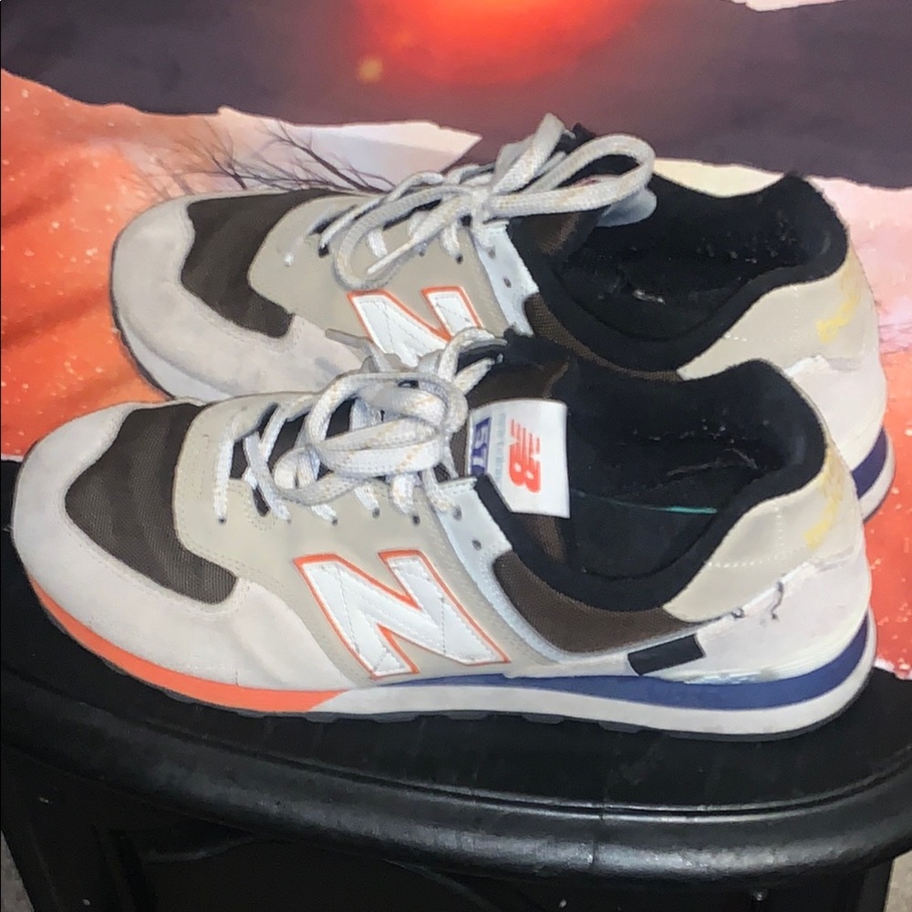 New Balance 574 Beige/brown/Orange men’s 11.5 EUC